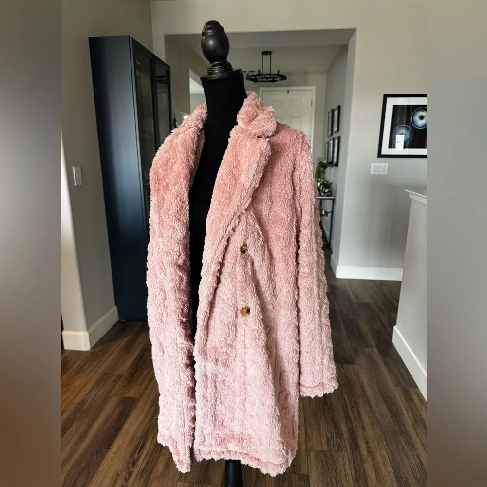 ADORABLE snuggly warm jacket / outer layer -Medium - Never Worn - Picture 3 of 7